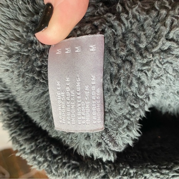 Columbia Women's High Loft Fleece Jacket, Black, Size M - Picture 8 of 9